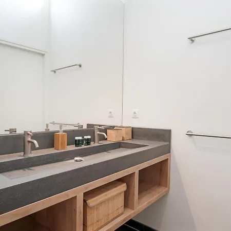 Villa 25 - Wild & Wood | By The With Views Over The Water Ouddorp