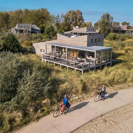 25 - Wild & Wood | By The With Views Over The Water Villa *